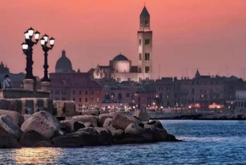 L'Incanto Del Borgo Antico- Locazione Turistica Bari Exterior photo